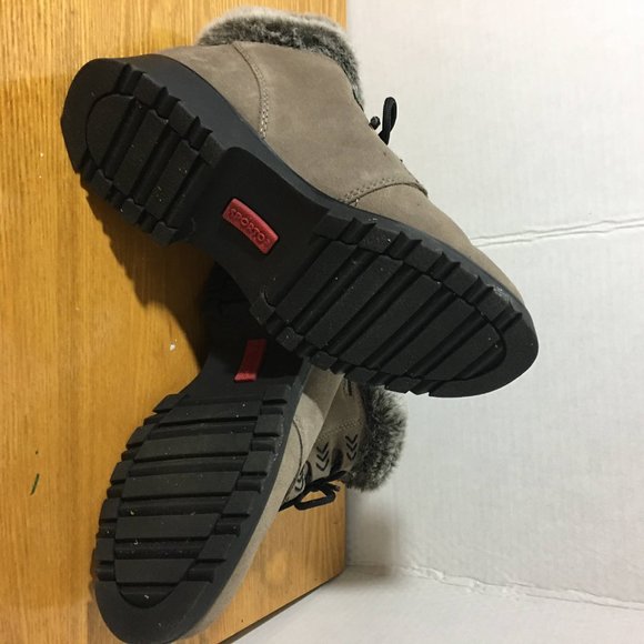 SPORTO womens insulated booties size 7M - Picture 5 of 7